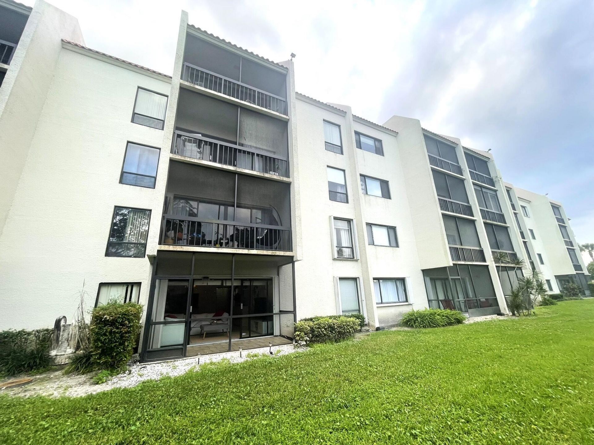 2500 Presidential Way, Unit 106, West Palm Beach, FL 33401 Photo