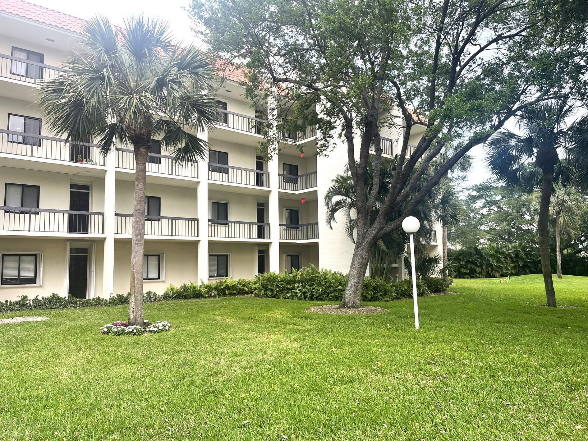 2500 Presidential Way, Unit 106, West Palm Beach, FL 33401 Photo