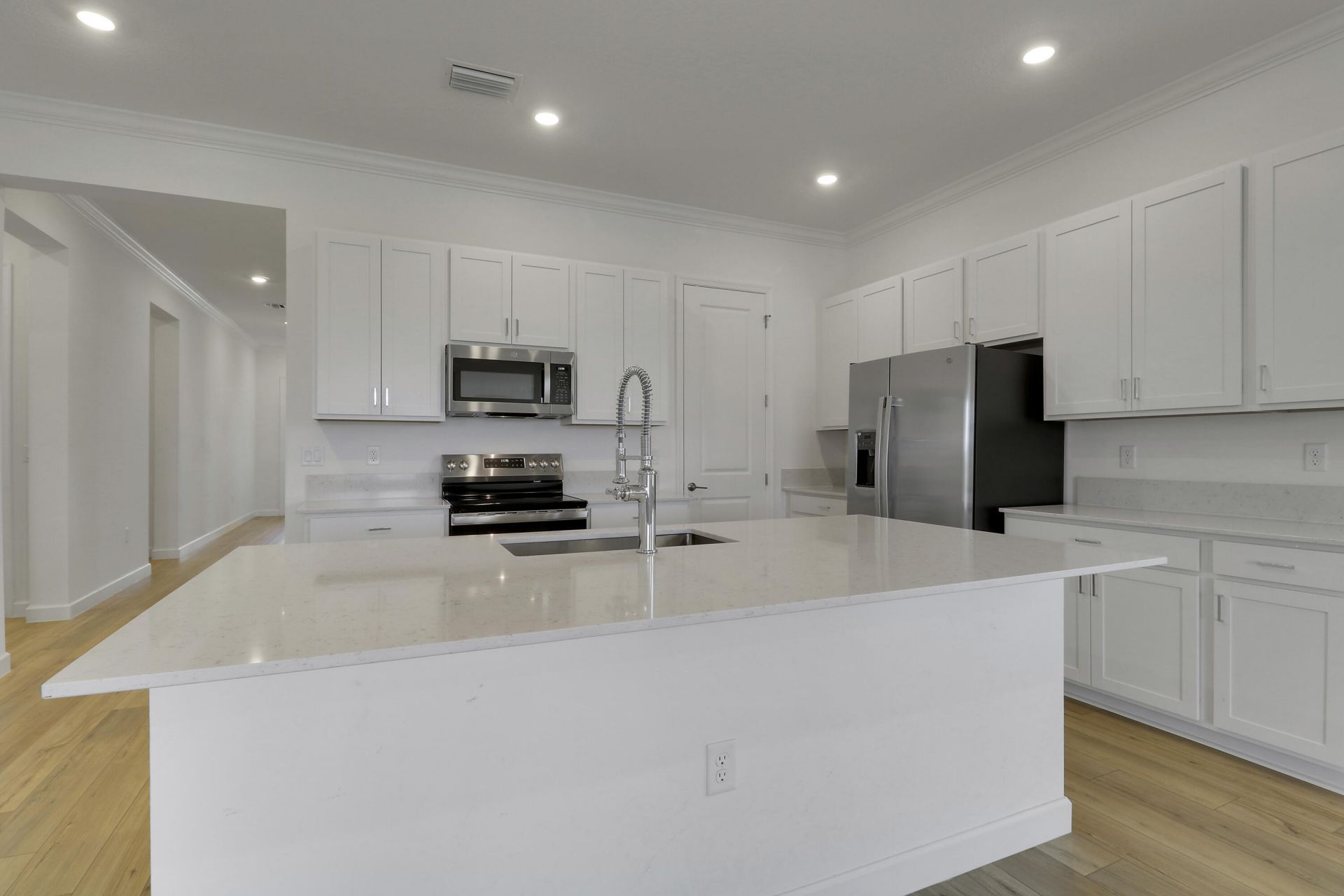 1113 SE Crosswood Way, Port Saint Lucie, FL 34984 Photo