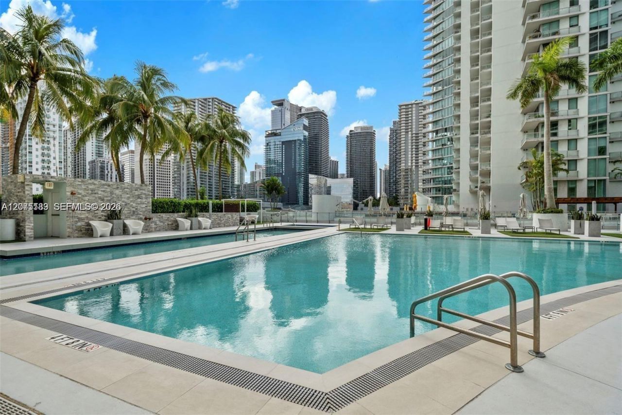 90 SW 3rd Street , Unit 3703-1, Miami, FL 33130 Photo