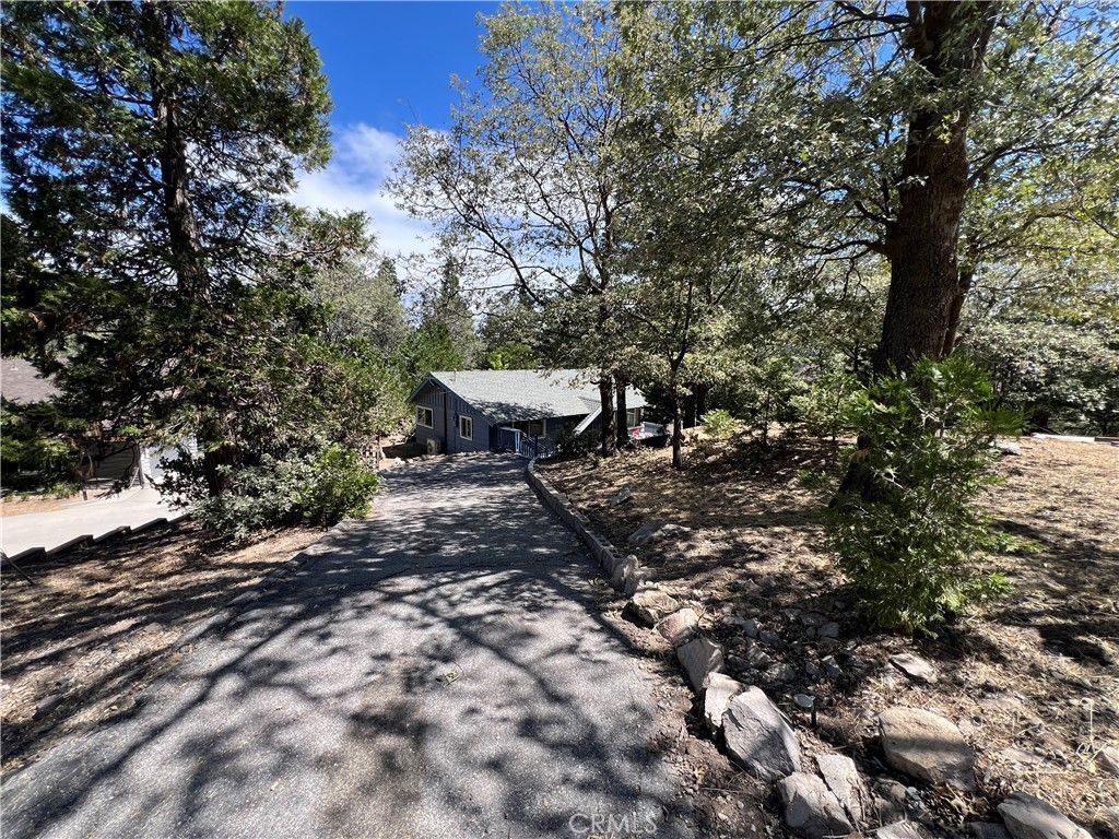 253 La Casita, Twin Peaks, CA 92391 Main Photo