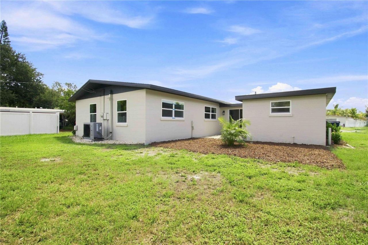 2057 Garden Parkway , Bradenton, FL 34205 Photo