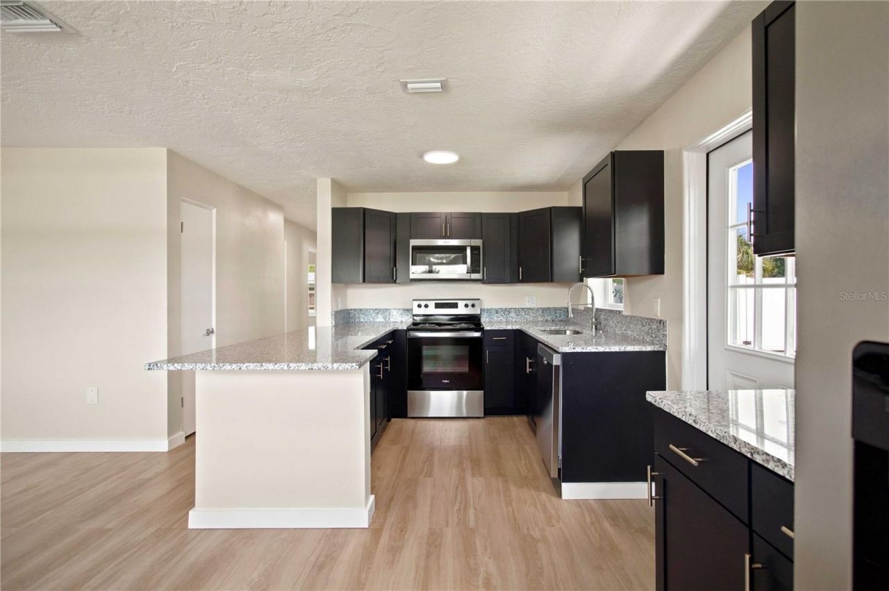 2057 Garden Parkway , Bradenton, FL 34205 Photo