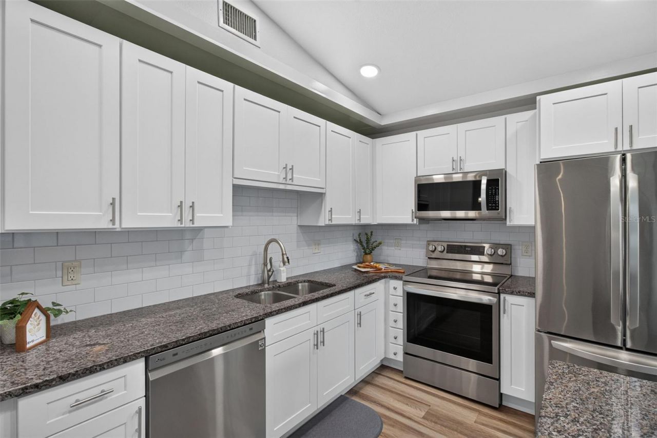 3136 Johns Parkway, Clearwater, FL 33759 Photo