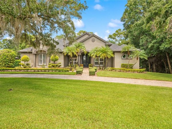 2805 BERWICK DRIVE , TARPON SPRINGS, FL 34688