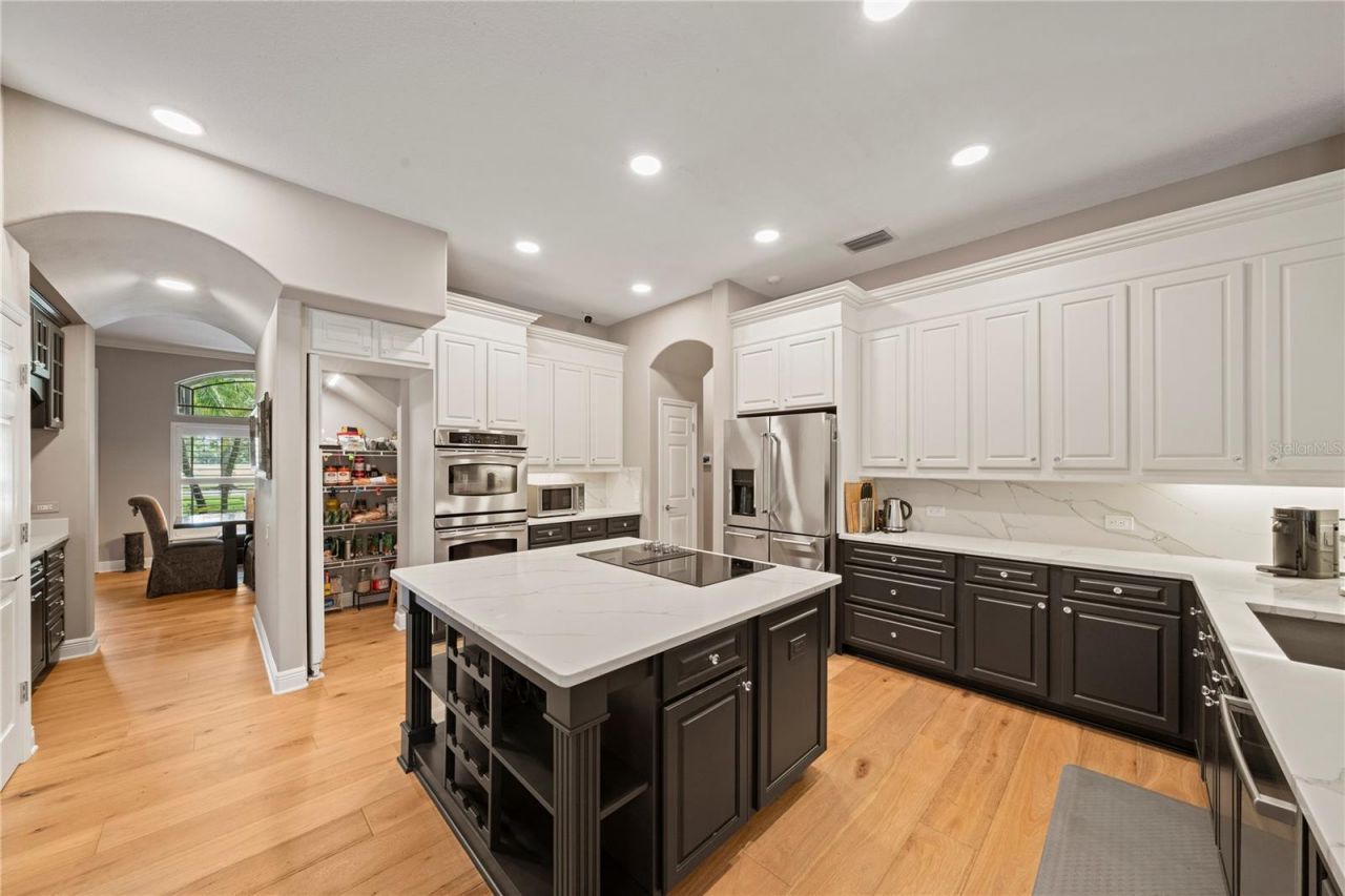 2805 Berwick Drive, Tarpon Springs, FL 34688 Photo