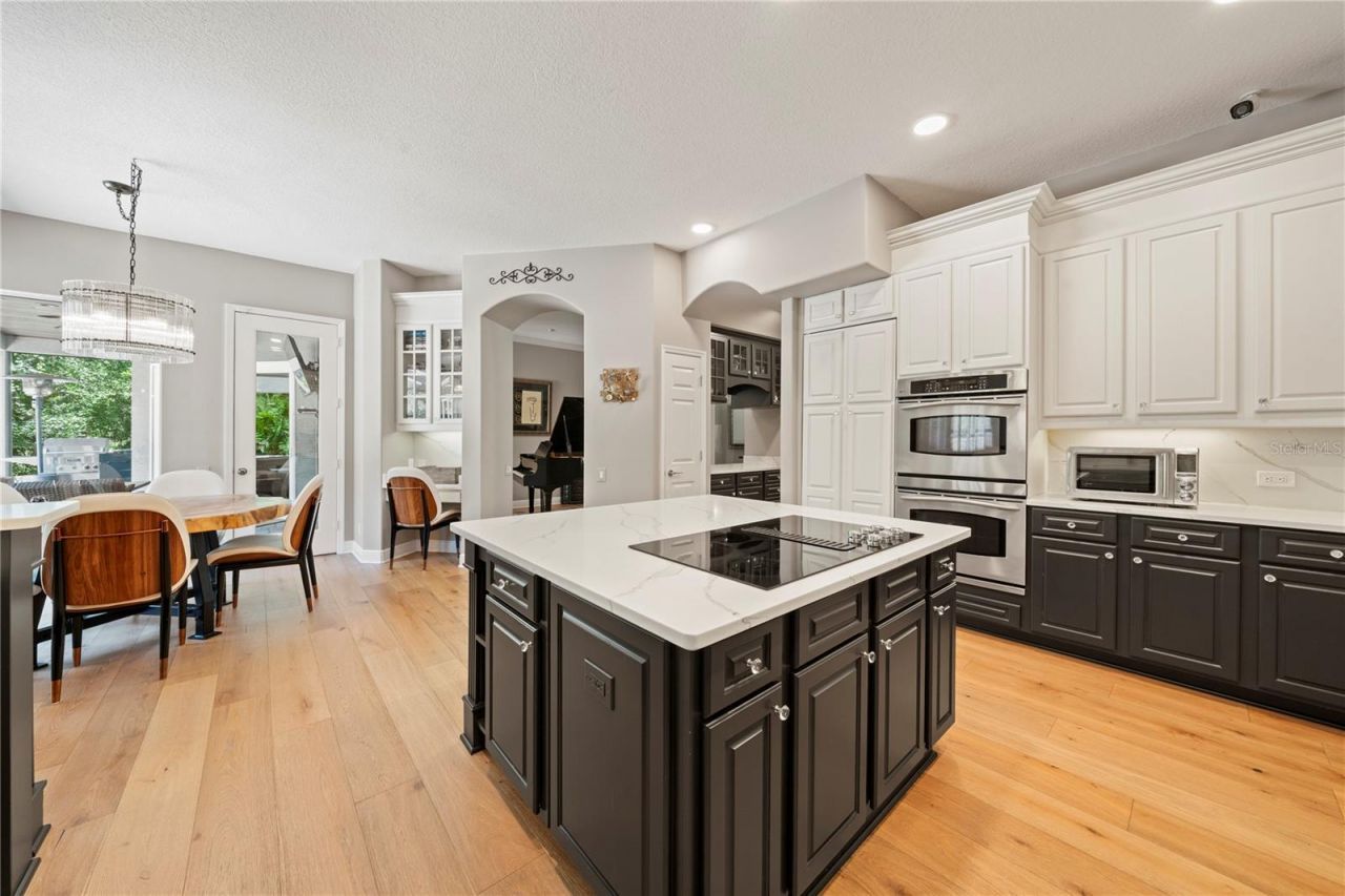 2805 Berwick Drive, Tarpon Springs, FL 34688 Photo