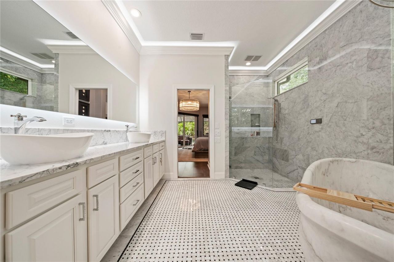 2805 Berwick Drive, Tarpon Springs, FL 34688 Photo
