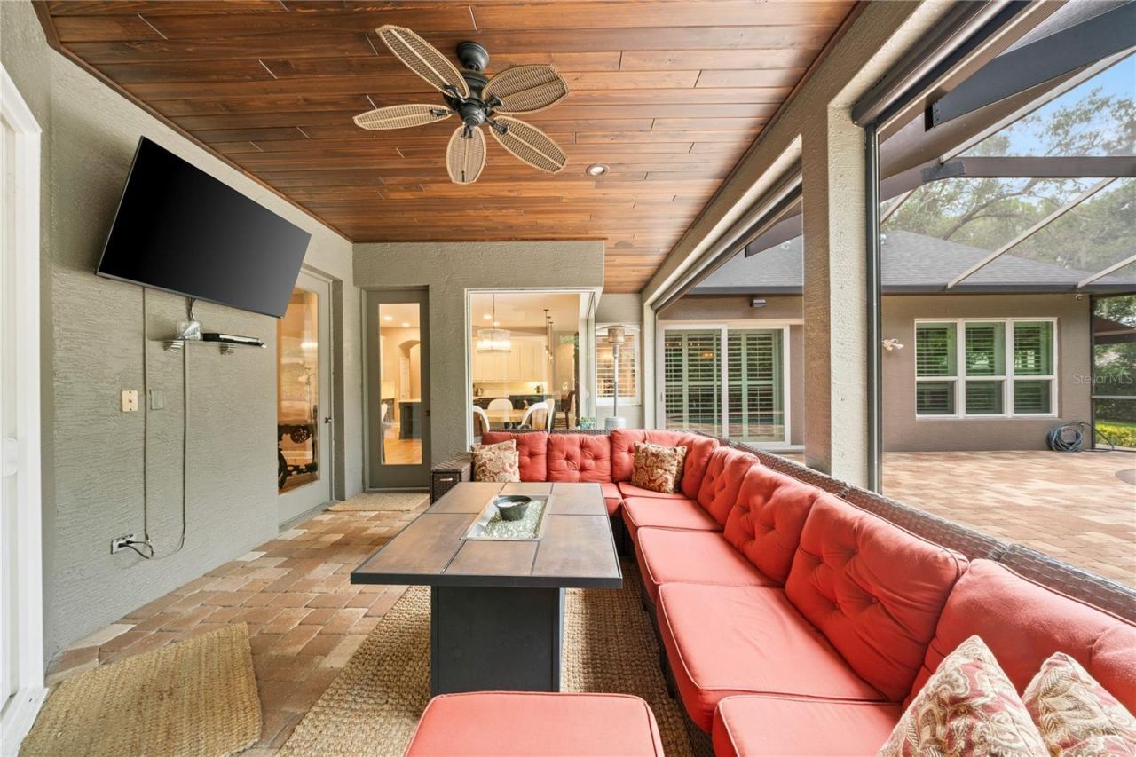 2805 Berwick Drive, Tarpon Springs, FL 34688 Photo