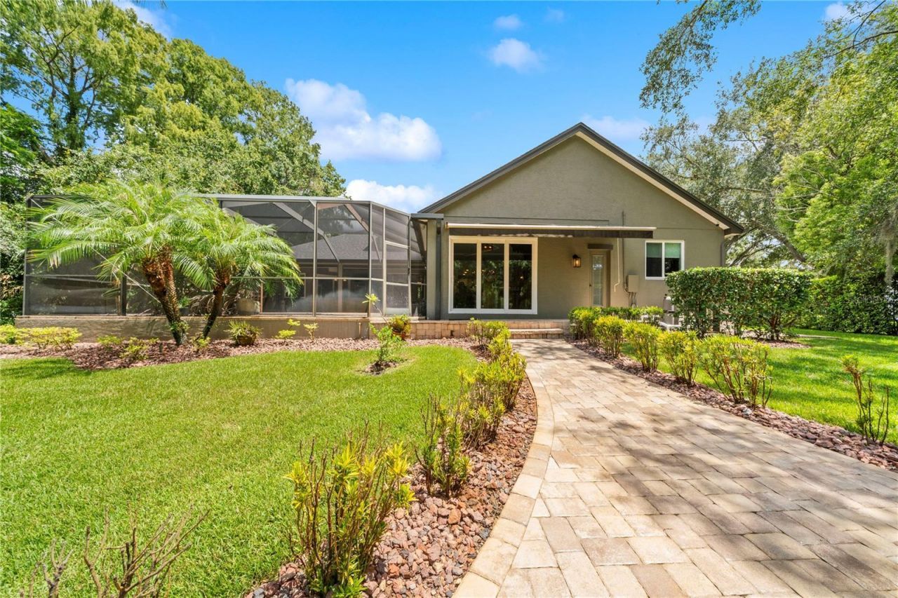 2805 Berwick Drive, Tarpon Springs, FL 34688 Photo