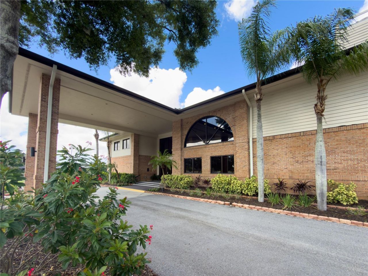2805 Berwick Drive, Tarpon Springs, FL 34688 Photo