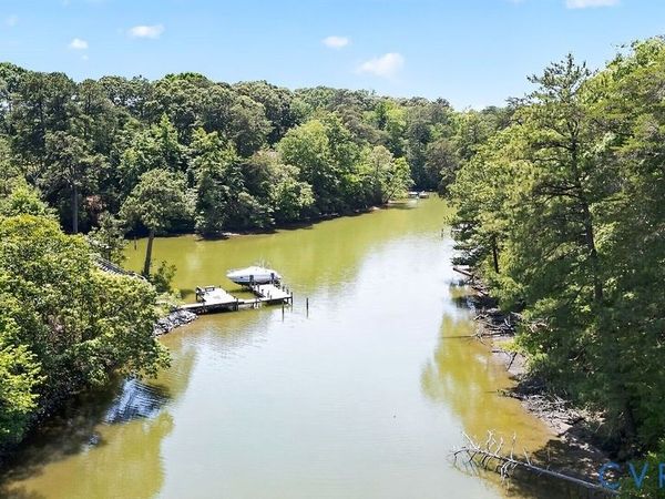 437 Doggett Lane, Lancaster, VA 22503