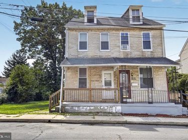 1316 FRUSH VALLEY ROAD, LAURELDALE, PA 19605