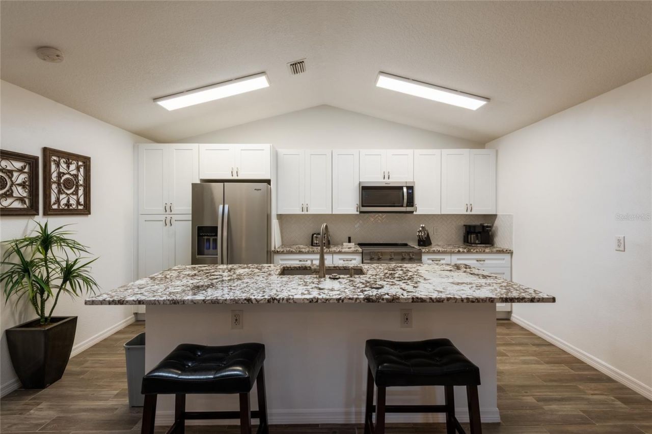 1213 Benedict Court, Sarasota, FL 34237 Photo