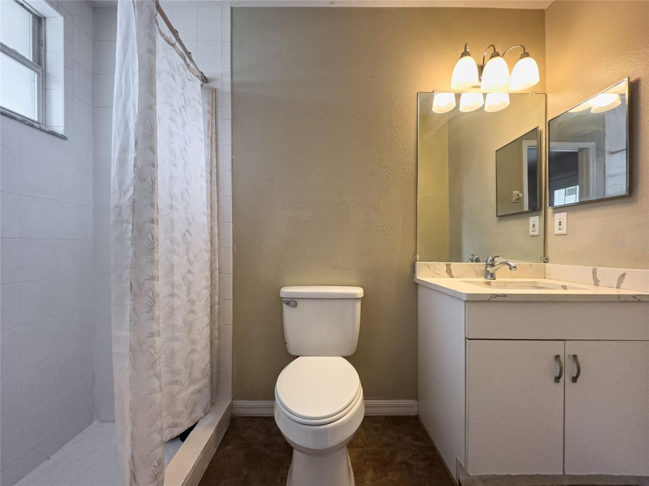 1213 Benedict Court, Sarasota, FL 34237 Photo
