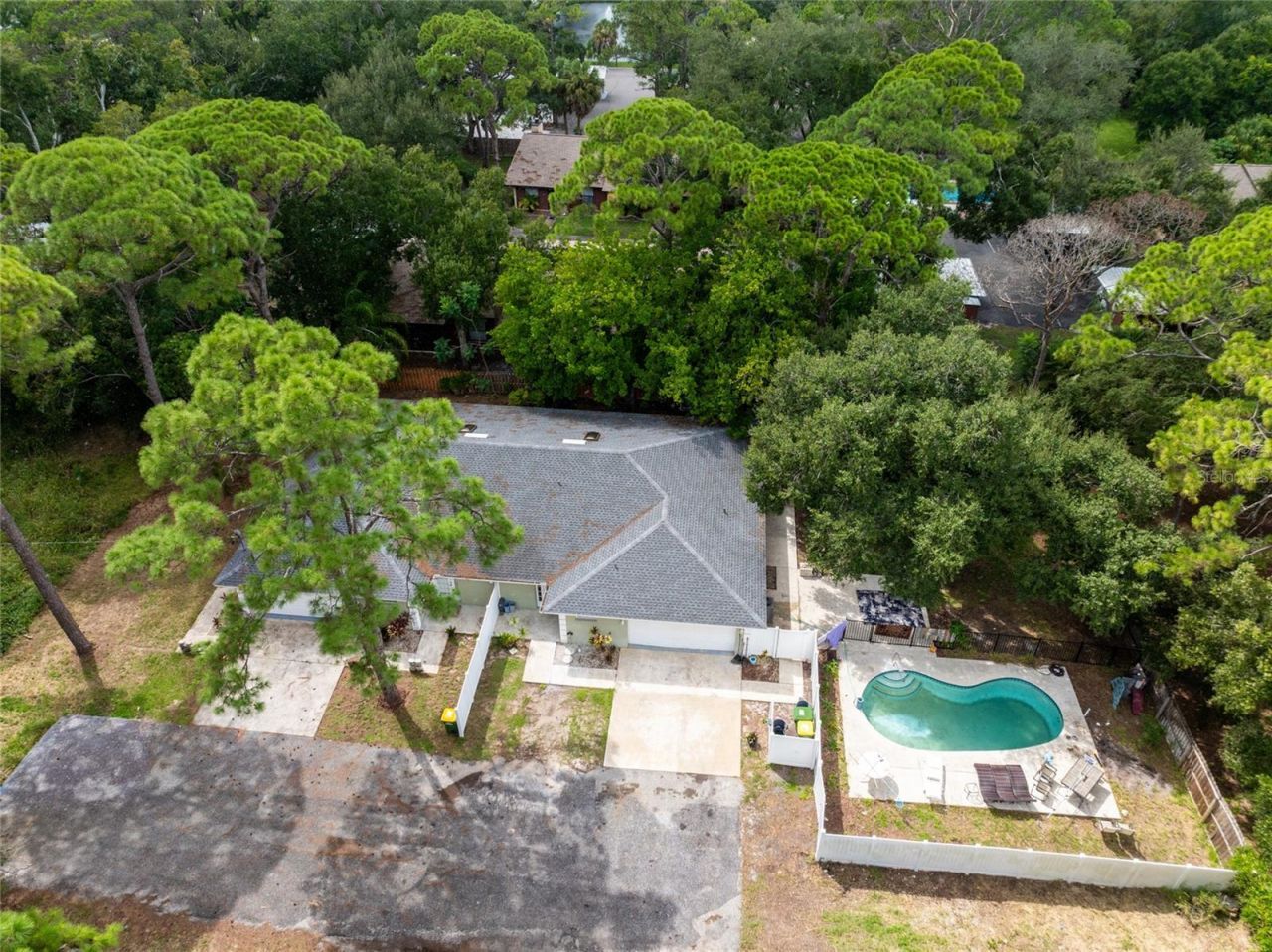 1213 Benedict Court, Sarasota, FL 34237 Photo