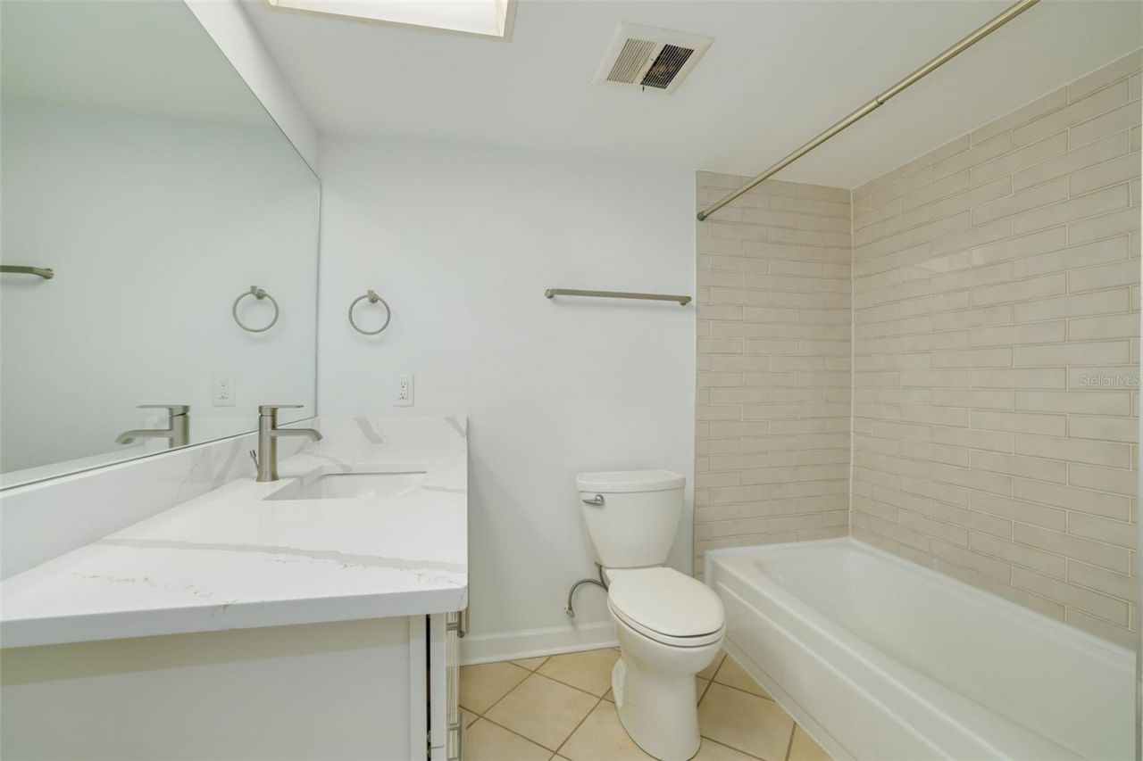 4550 Overlook Drive Ne, Unit 152, Saint Petersburg, FL 33703 Photo