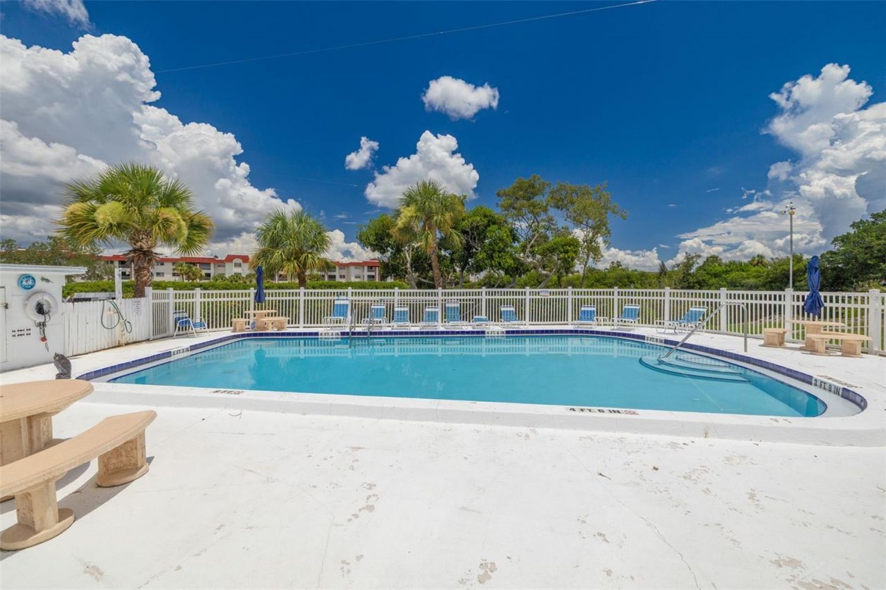 4550 Overlook Drive Ne, Unit 152, Saint Petersburg, FL 33703 Photo