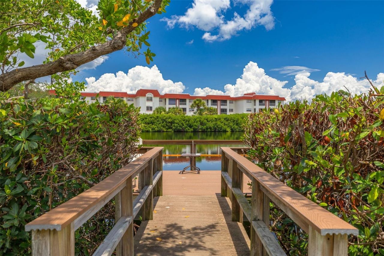 4550 Overlook Drive Ne, Unit 152, Saint Petersburg, FL 33703 Photo