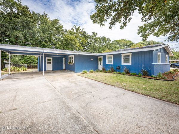 2717 Pinewood Avenue, Pascagoula, MS 39567