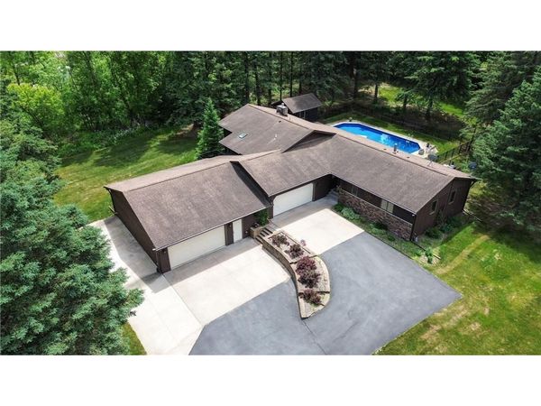 N8269 1015th Street, River Falls, WI 54022