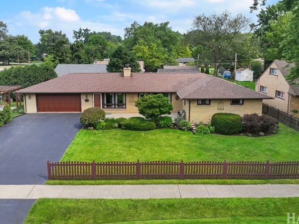 365 Woodland Drive , Grayslake, IL 60030