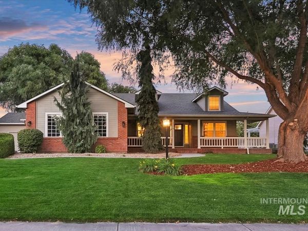 2714 Seminole Dr, Nampa, ID 83686
