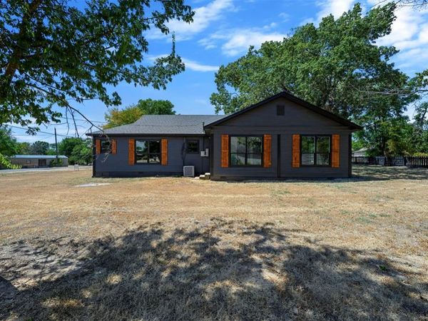 209 Boston, Fort Towson, OK 74735