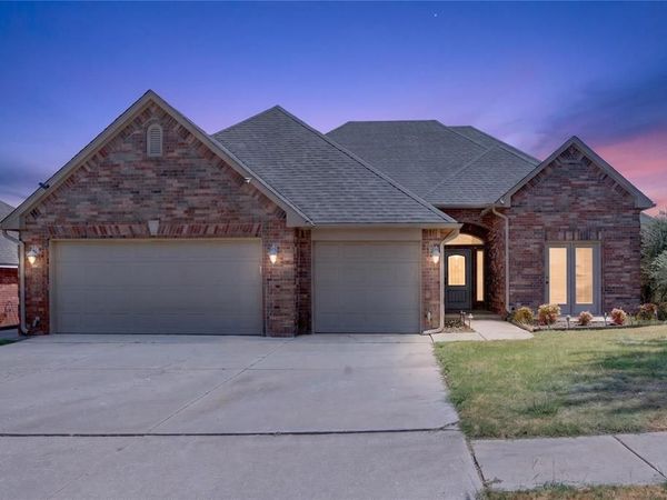 3204 Valley Brook, Norman, OK 73071