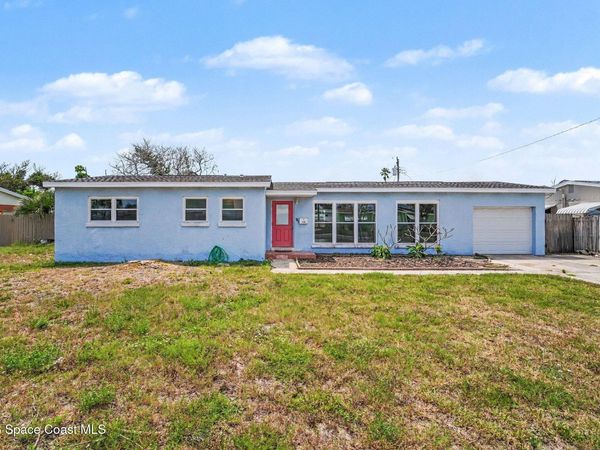 112 SE 3rd Street , Satellite Beach, FL 32937