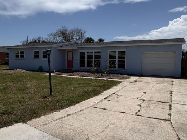 112 SE 3rd Street , Satellite Beach, FL 32937