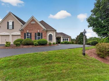 1318 GATE POST LN, Charlottesville, VA 22901
