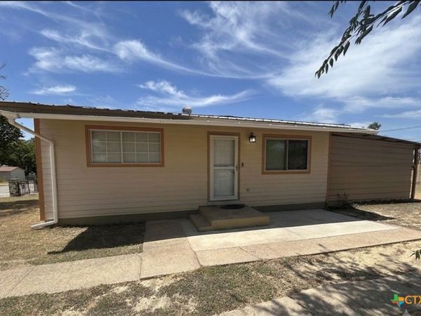 303 Collins Avenue , Killeen, TX 76541