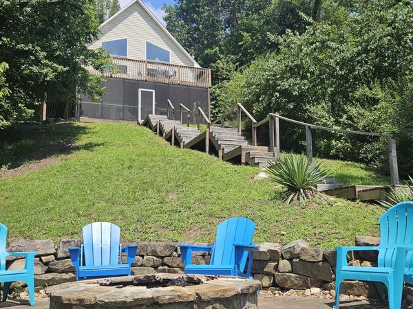 6136 Horseshoe Bend RD, Goodview, VA 24095