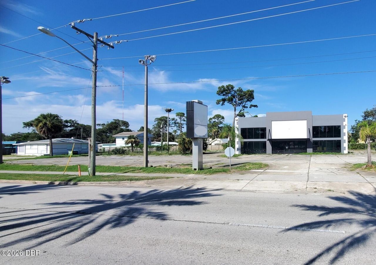 1524 Ridgewood Avenue, Holly Hill, FL 32117 Photo