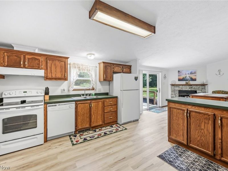 429 Hickory Road , Deerfield, OH 44411 Photo 22