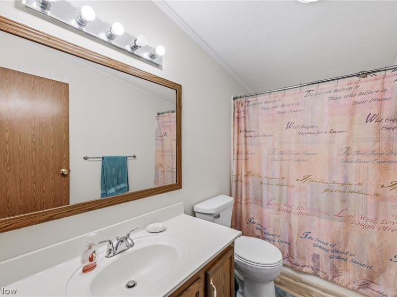 429 Hickory Road , Deerfield, OH 44411 Photo 35