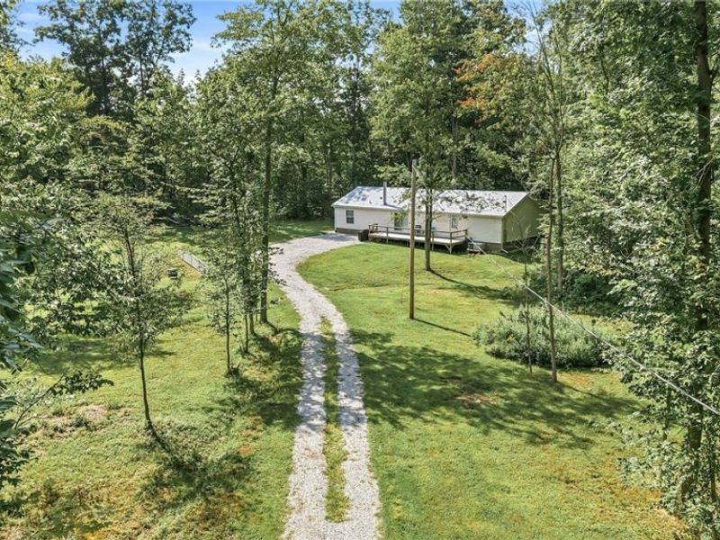 429 Hickory Road , Deerfield, OH 44411 Photo 4