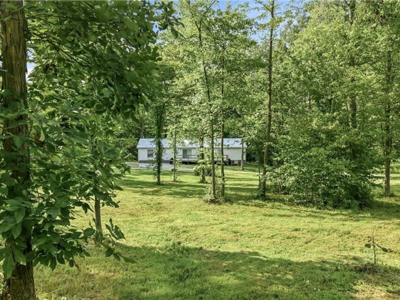 429 Hickory Road , Deerfield, OH 44411 Photo 9