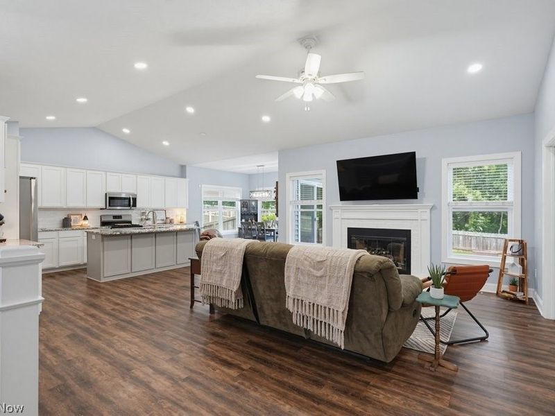 5455 Coverdale Way , Medina, OH 44256 Photo 7