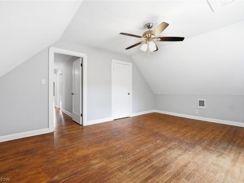 425 West Avenue, Elyria, OH 44035 Photo 31