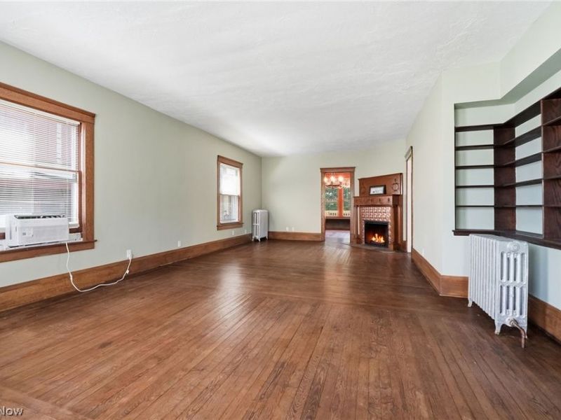 425 West Avenue, Elyria, OH 44035 Photo 5