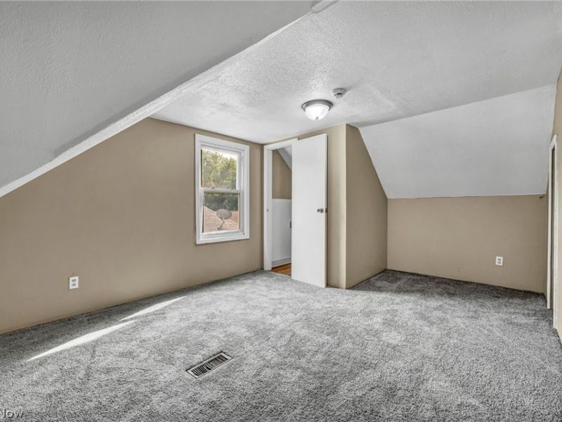 5516 Garden Street , Maple Heights, OH 44137 Photo 14