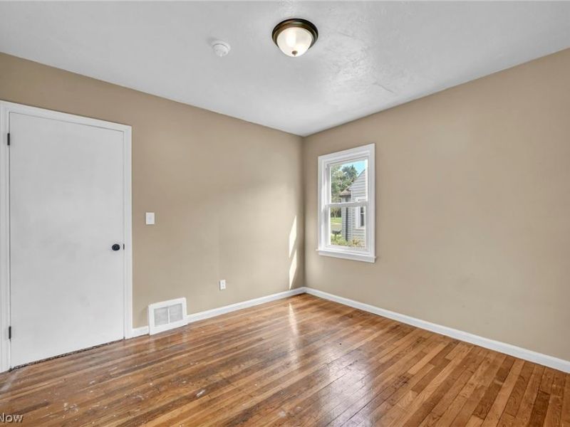 5516 Garden Street , Maple Heights, OH 44137 Photo 21