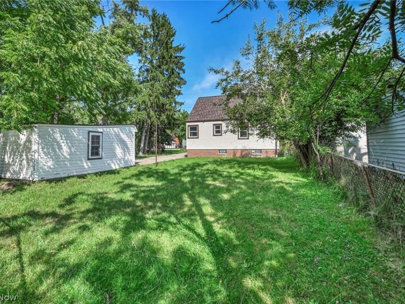 5516 Garden Street , Maple Heights, OH 44137 Photo 35