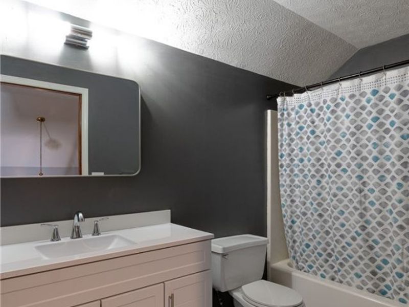 16368 N Laguardia , Strongsville, OH 44136 Photo 25