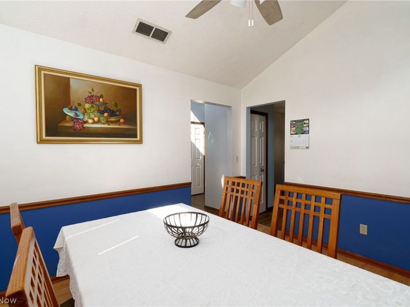 16368 N Laguardia , Strongsville, OH 44136 Photo 3