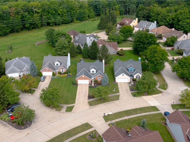 16368 N Laguardia , Strongsville, OH 44136 Photo 32