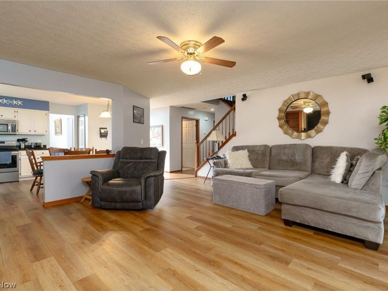 16368 N Laguardia , Strongsville, OH 44136 Photo 8