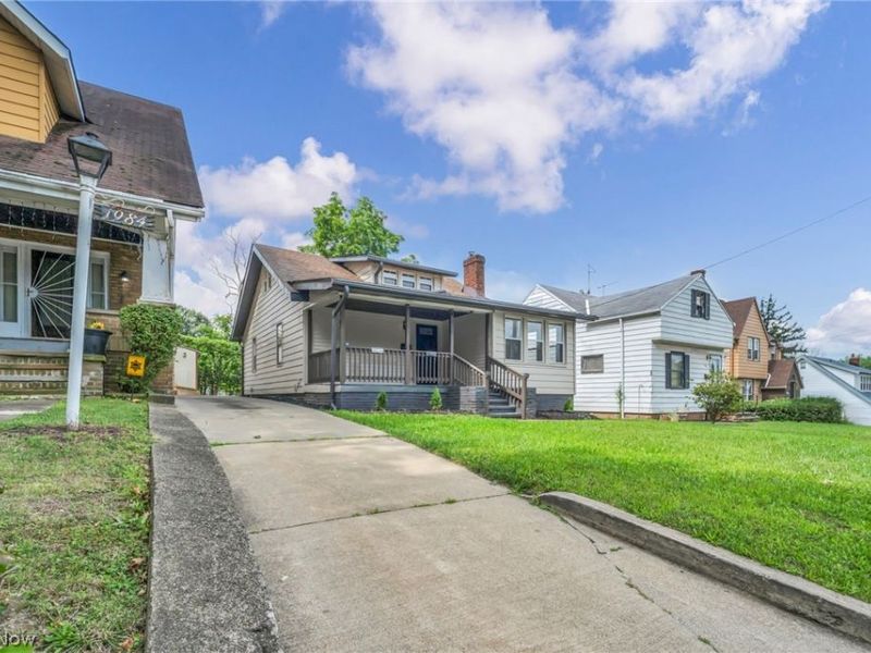 1982 Reyburn Road , Cleveland, OH 44112 Photo 2